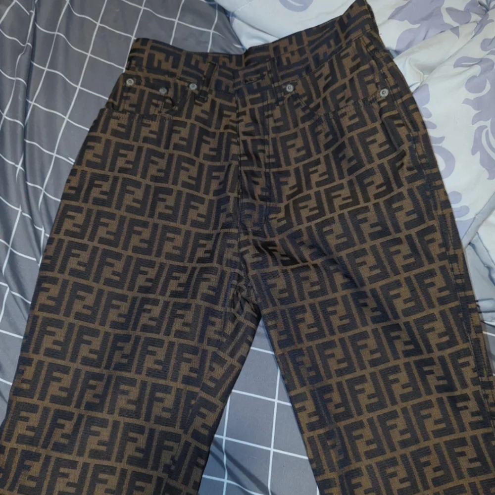 Fendi pants - Picture 1 of 10